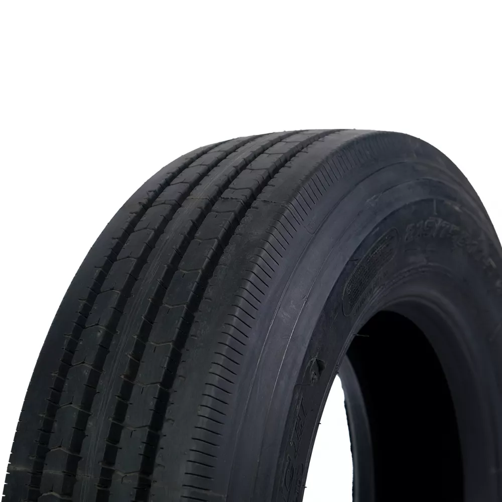 Грузовая шина 215/75 R17,5 Long March LM-216 16PR в Орле