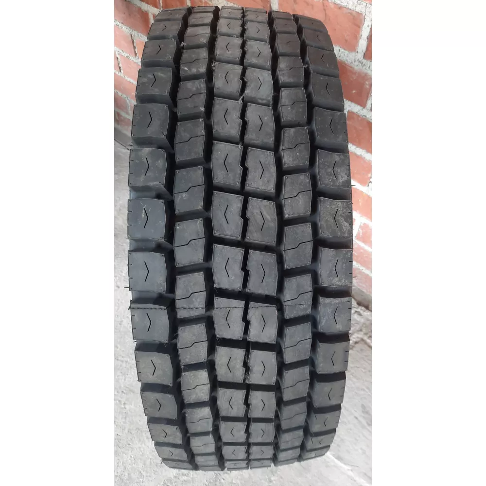 Грузовая шина 305/70 R19,5 Long March LM-329 18PR в Орле